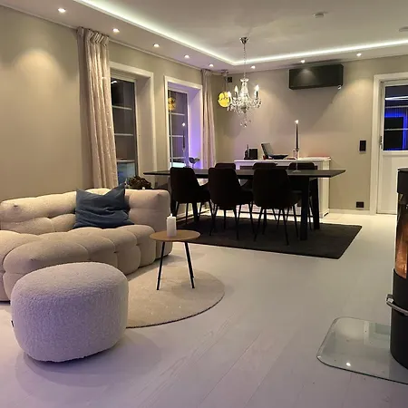 펜션 Big And New House In A Quiet Area